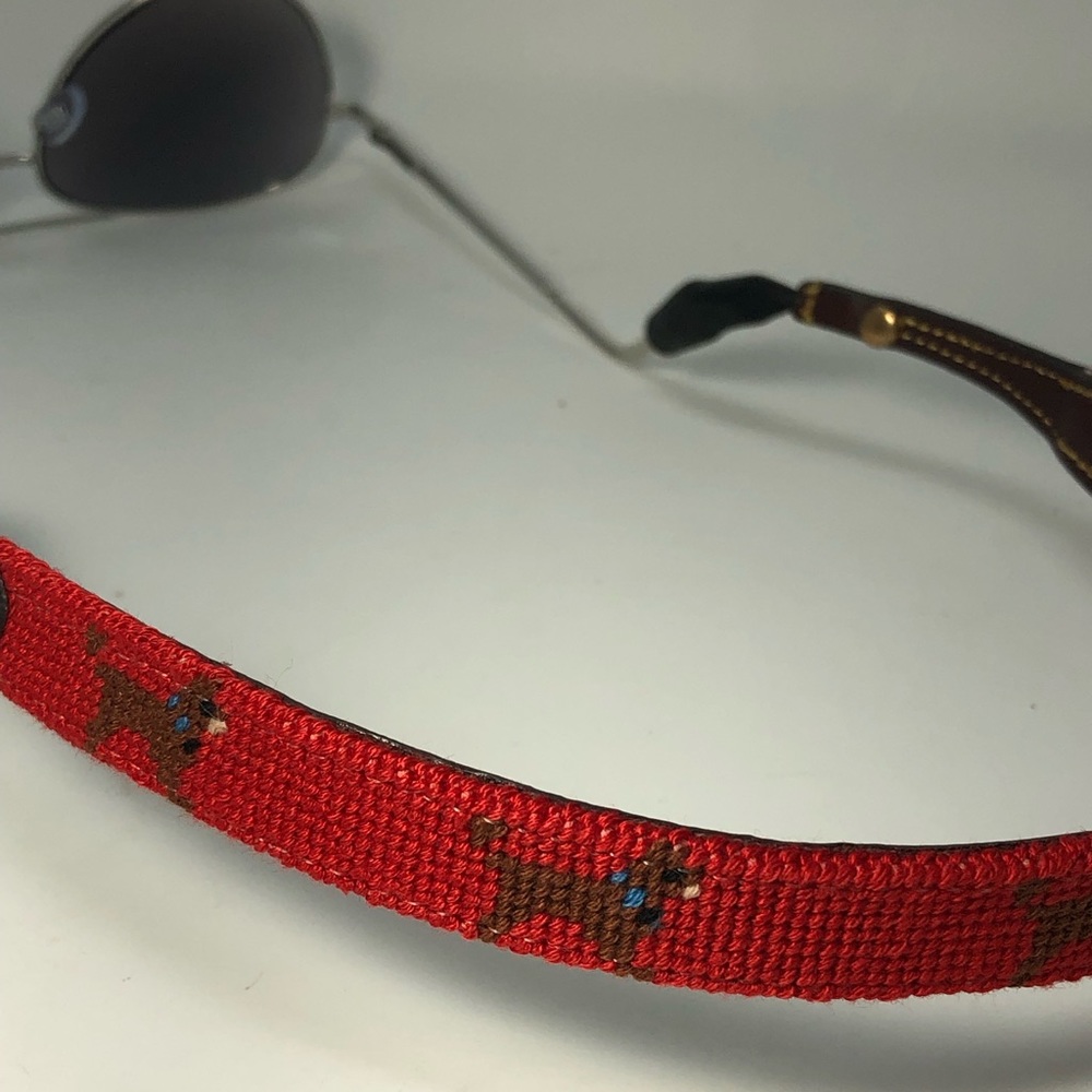 Unisex Lab Needlepoint Straps